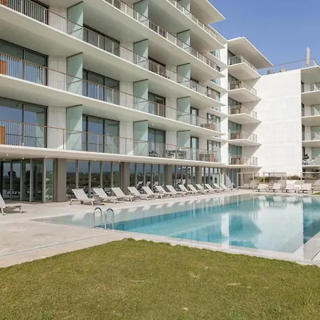 Bayline- Beachfront And Pool Lejlighed Armação de Pêra