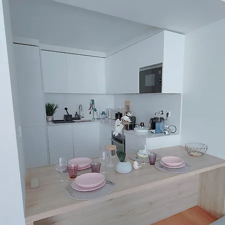 Apartment Bayline- Beachfront And Pool