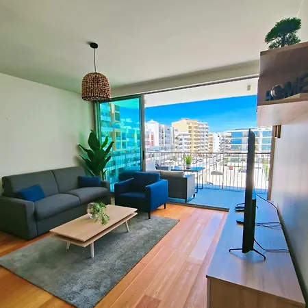 Bayline- Beachfront And Pool *