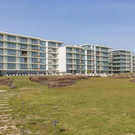 公寓 Bayline- Beachfront And Pool *