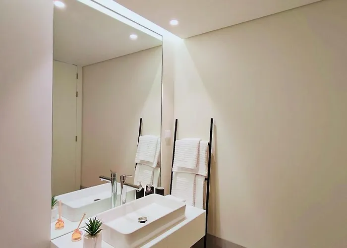 شقة Bayline- Beachfront And Pool Armação de Pêra