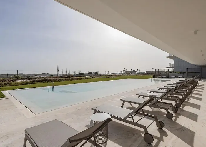 شقة Bayline- Beachfront And Pool *