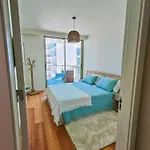 Bayline- Beachfront And Pool 公寓 *