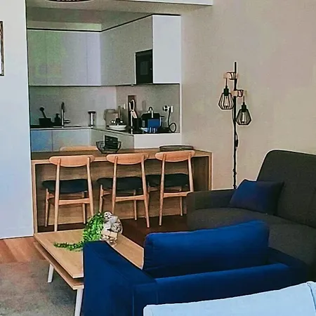 Bayline- Beachfront And Pool *